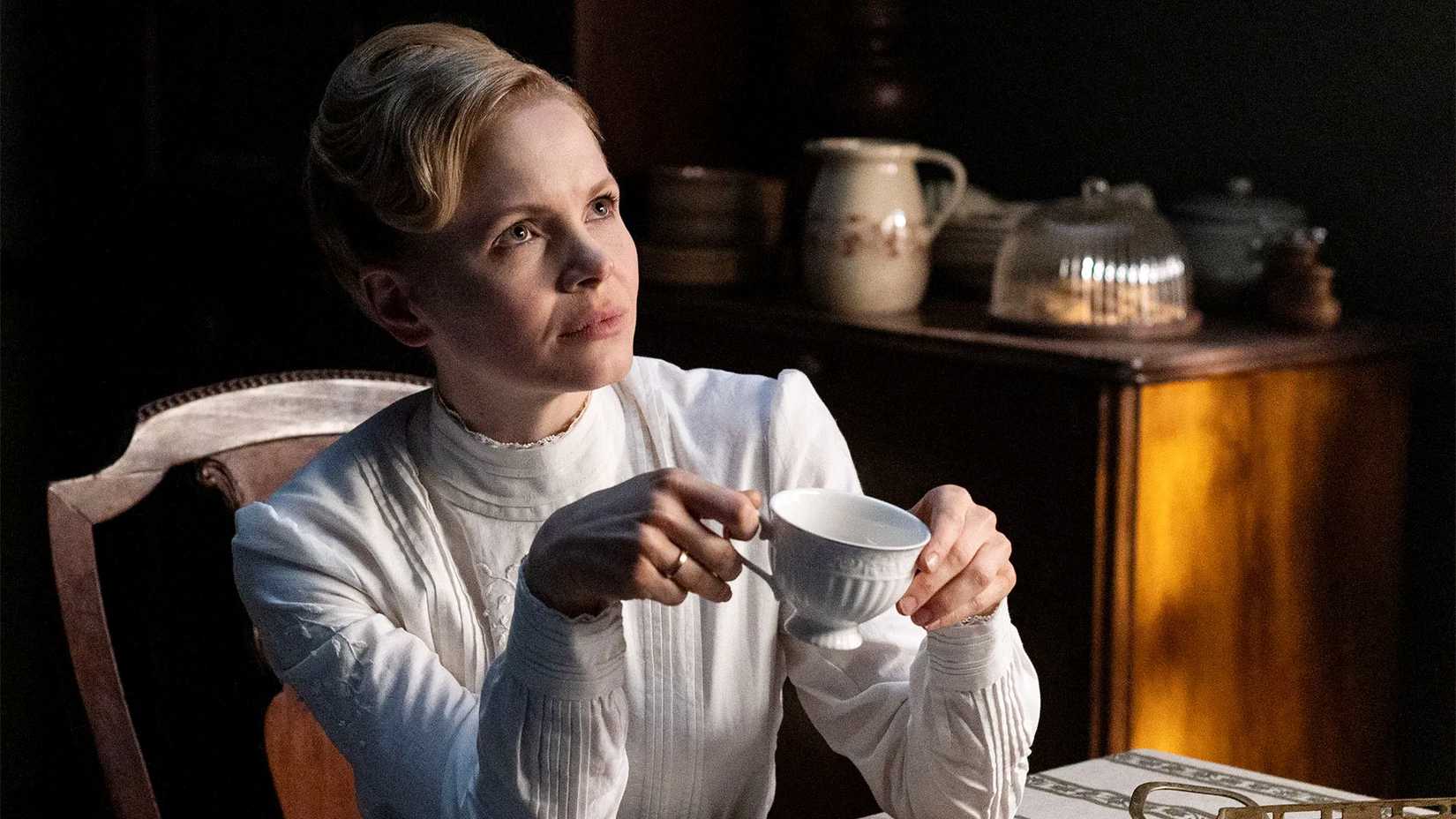 PBS' Long-Running Sherlock Holmes Replacement Officially Ending After 7 ...