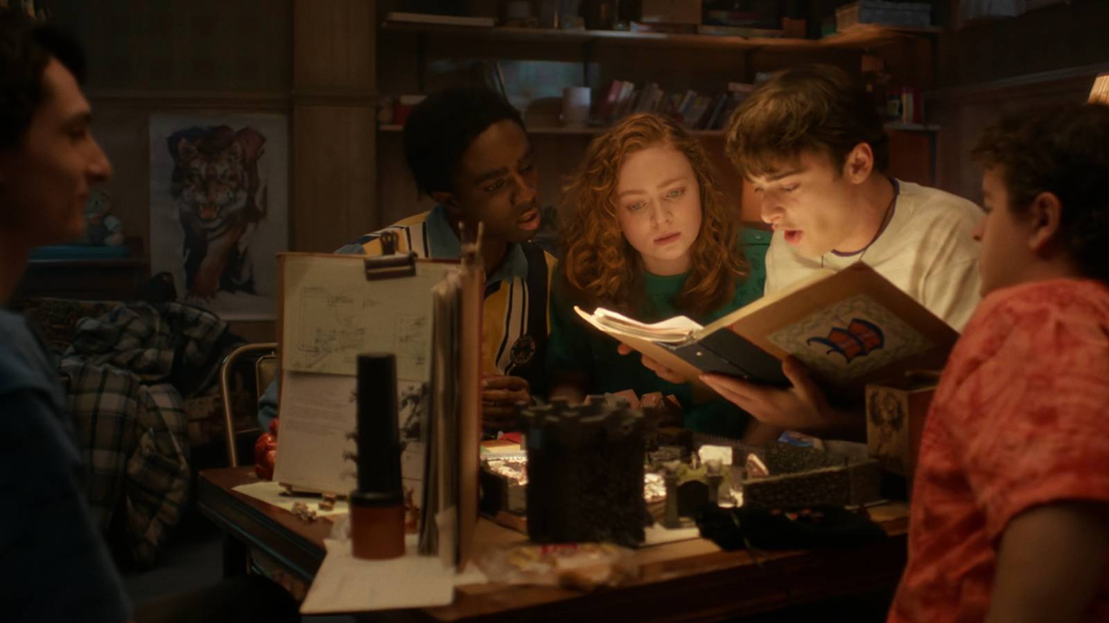 Mike, Lucas, Max, Will and Dustin in the Stranger Things epilogue