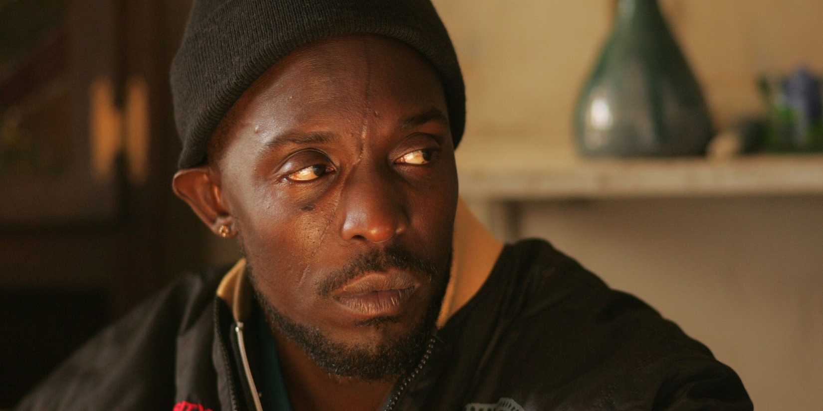 Omar (Michael K. Williams) looking off-screen in The Wire