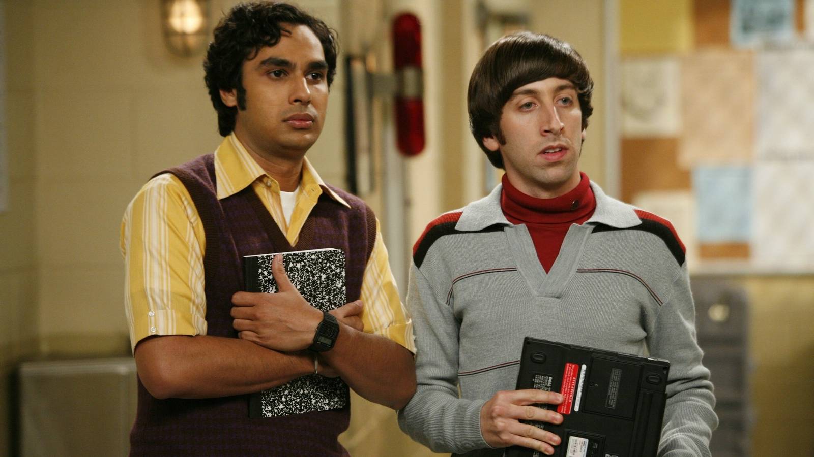 Simon Helberg Plays 