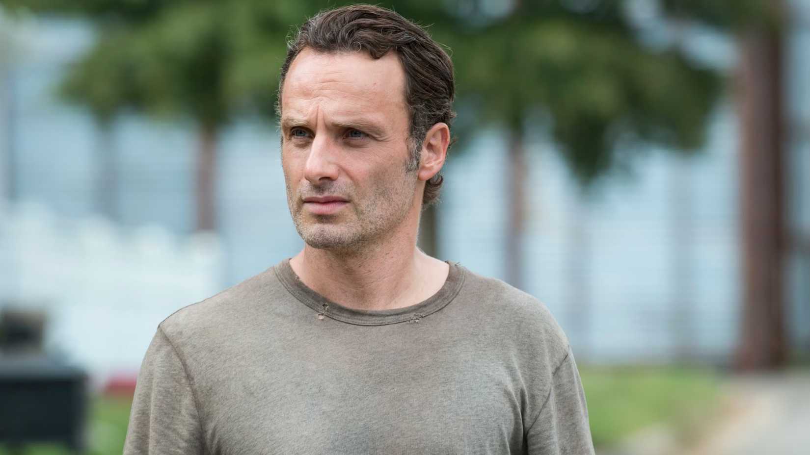 rick clean shaven in the walking dead 1