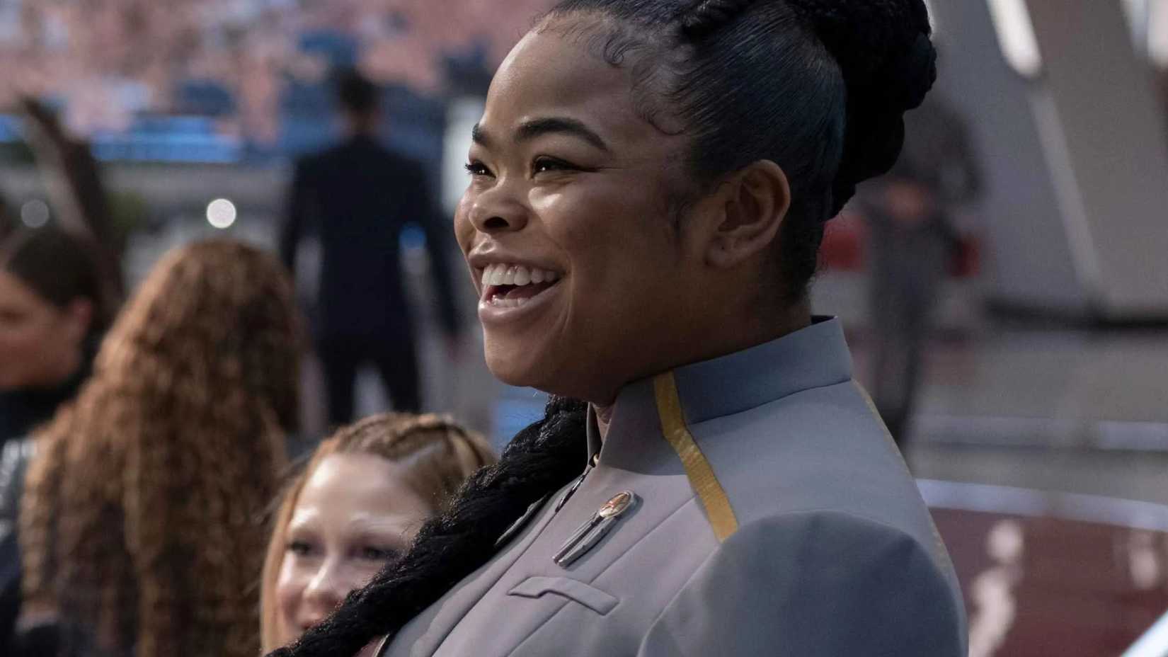 SAM lächelt in der Star Trek Starfleet Academy.