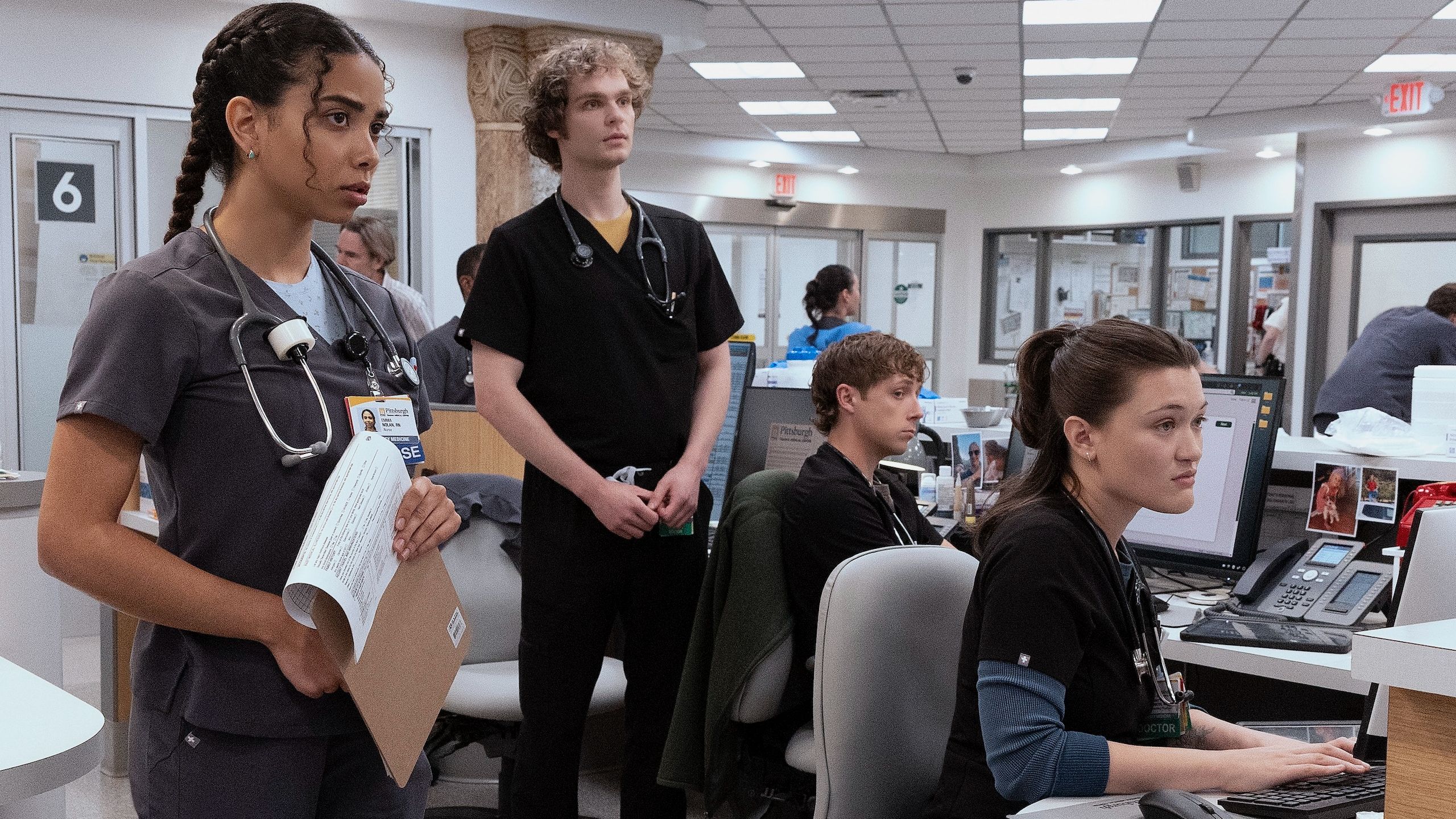 The Pitt Season 2's New Med Students Are A Good Sign For The Show's Future