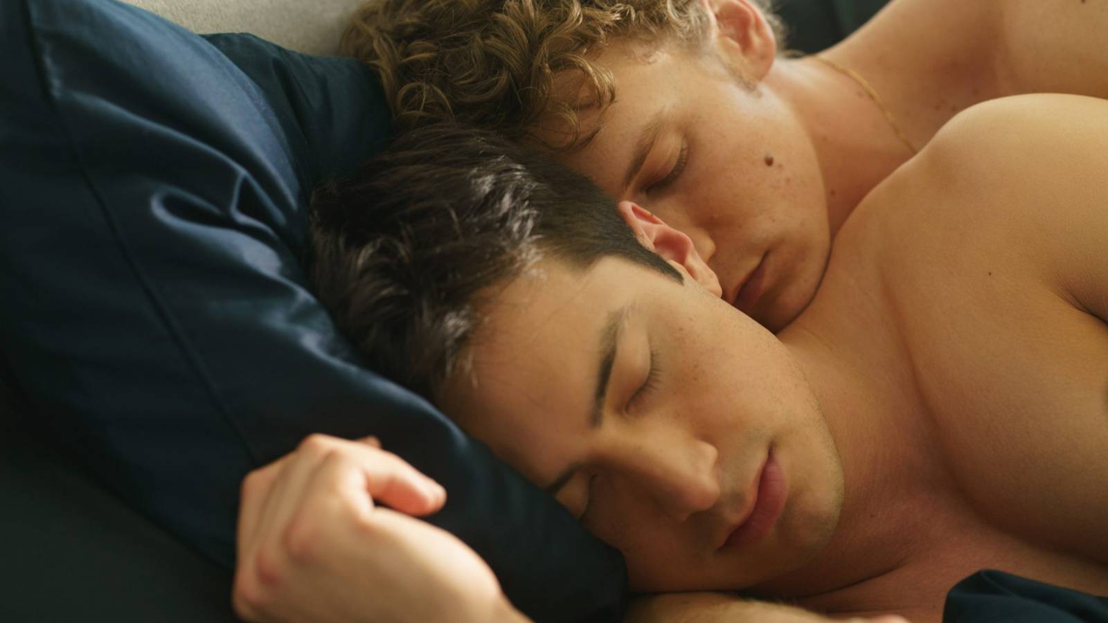 Heated Rivalry Season 2 Gets Writing Update After Creator's New Netflix Series Was Announced