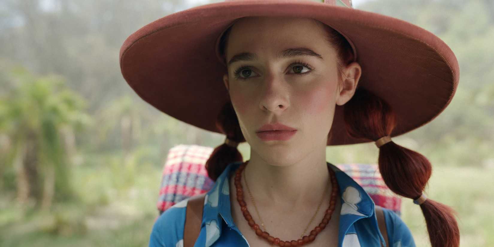 Sophia Anne Caruso como Miss Goldenweek em One Piece