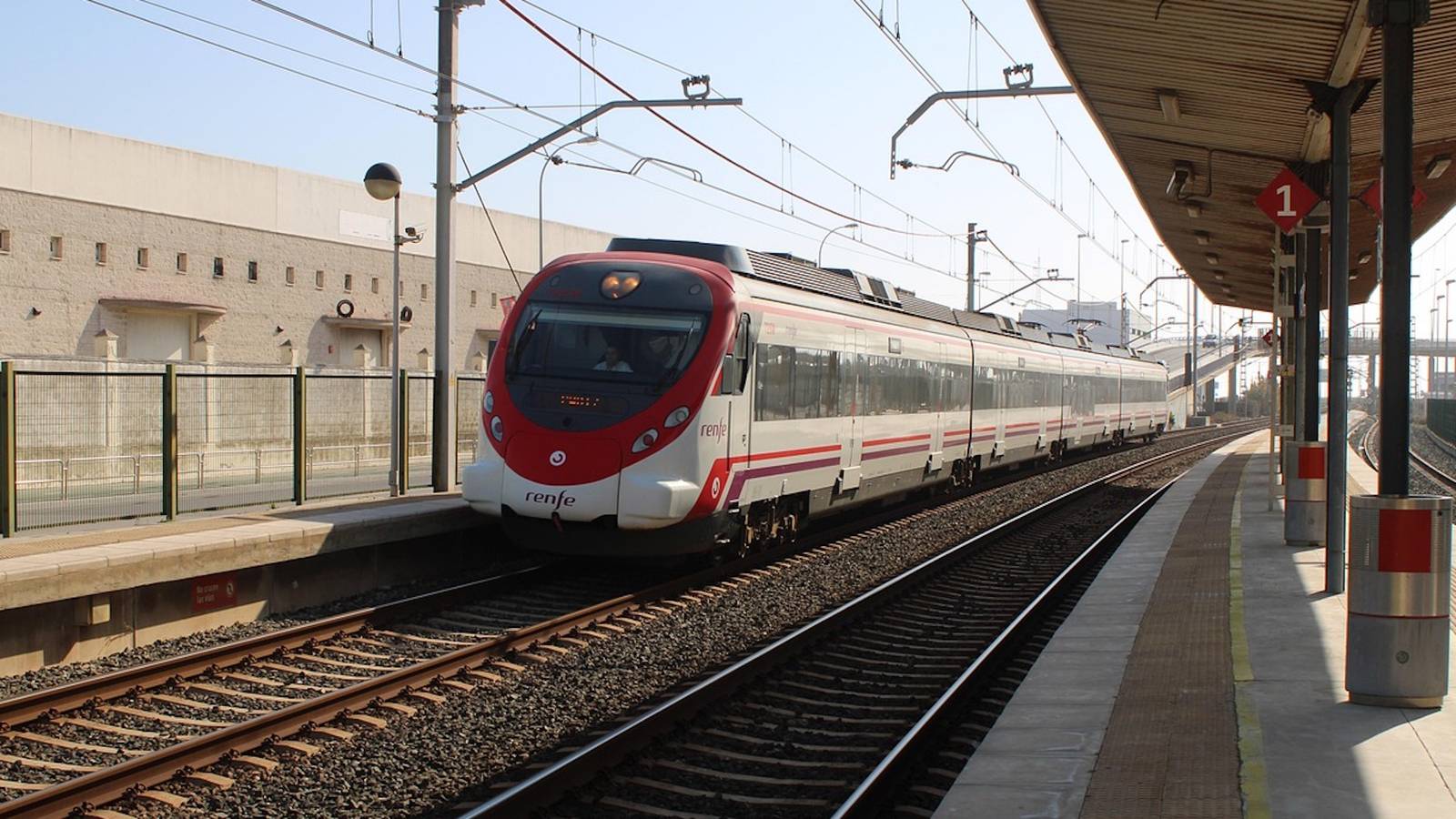 39 Dead, 100+ Injured in Spain High-Speed Train Collision