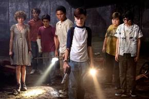 The Losers in Pennywise's lair in the sewers in It 2017