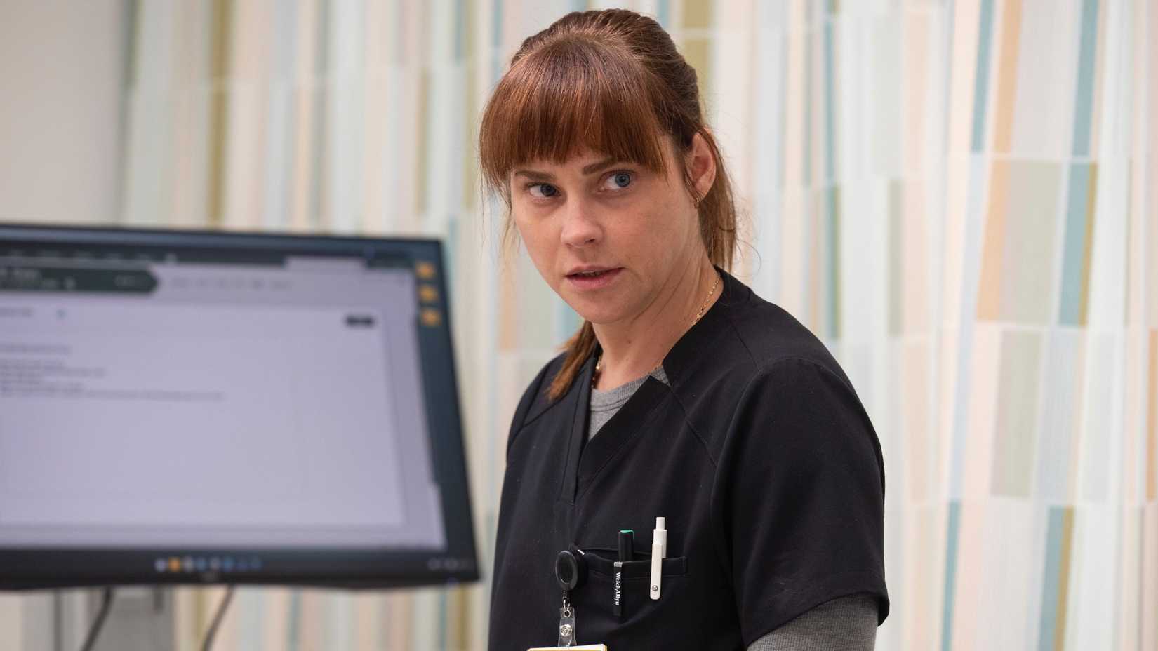 Fiona Dourif como Cassie McKay em The Pitt temporada 1.