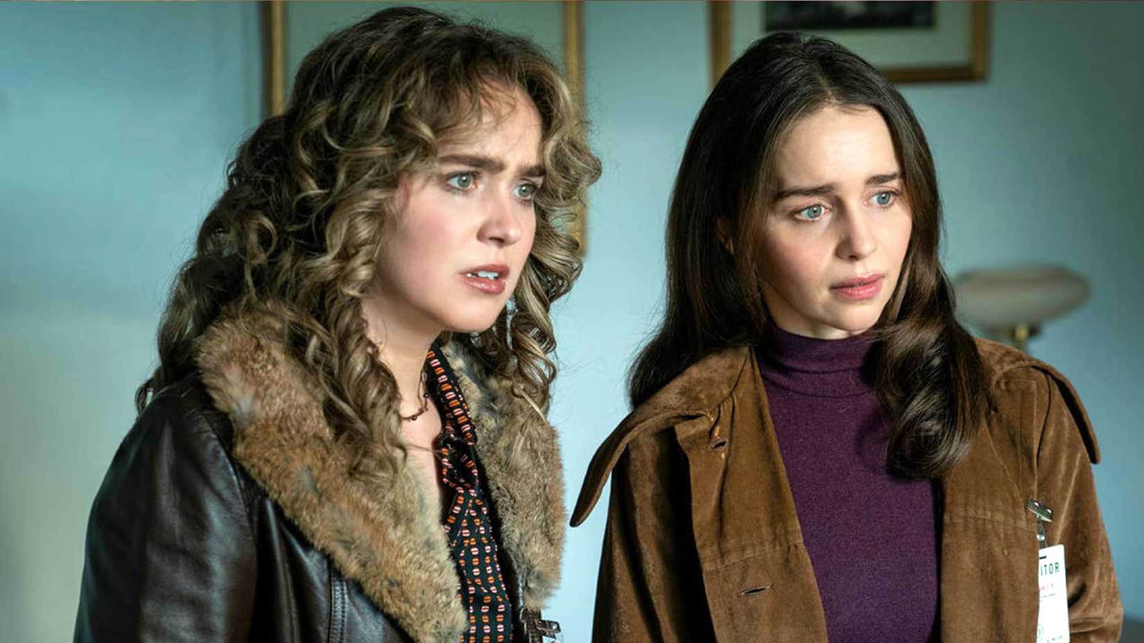 Твила и Би в первом сезоне "Ponies"