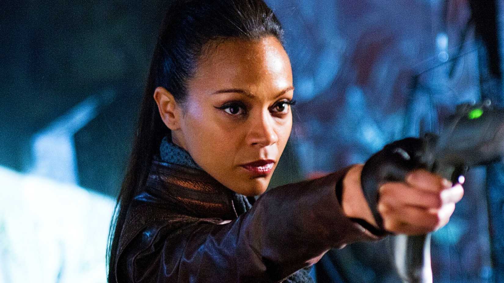 zoe saldana in star trek into darkness