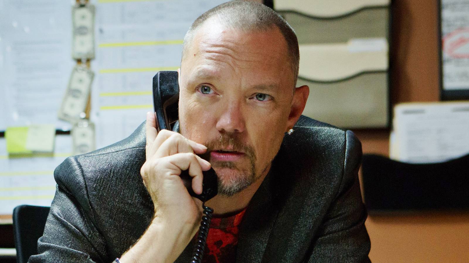 Matthew Lillard talking on the phone in Bosch