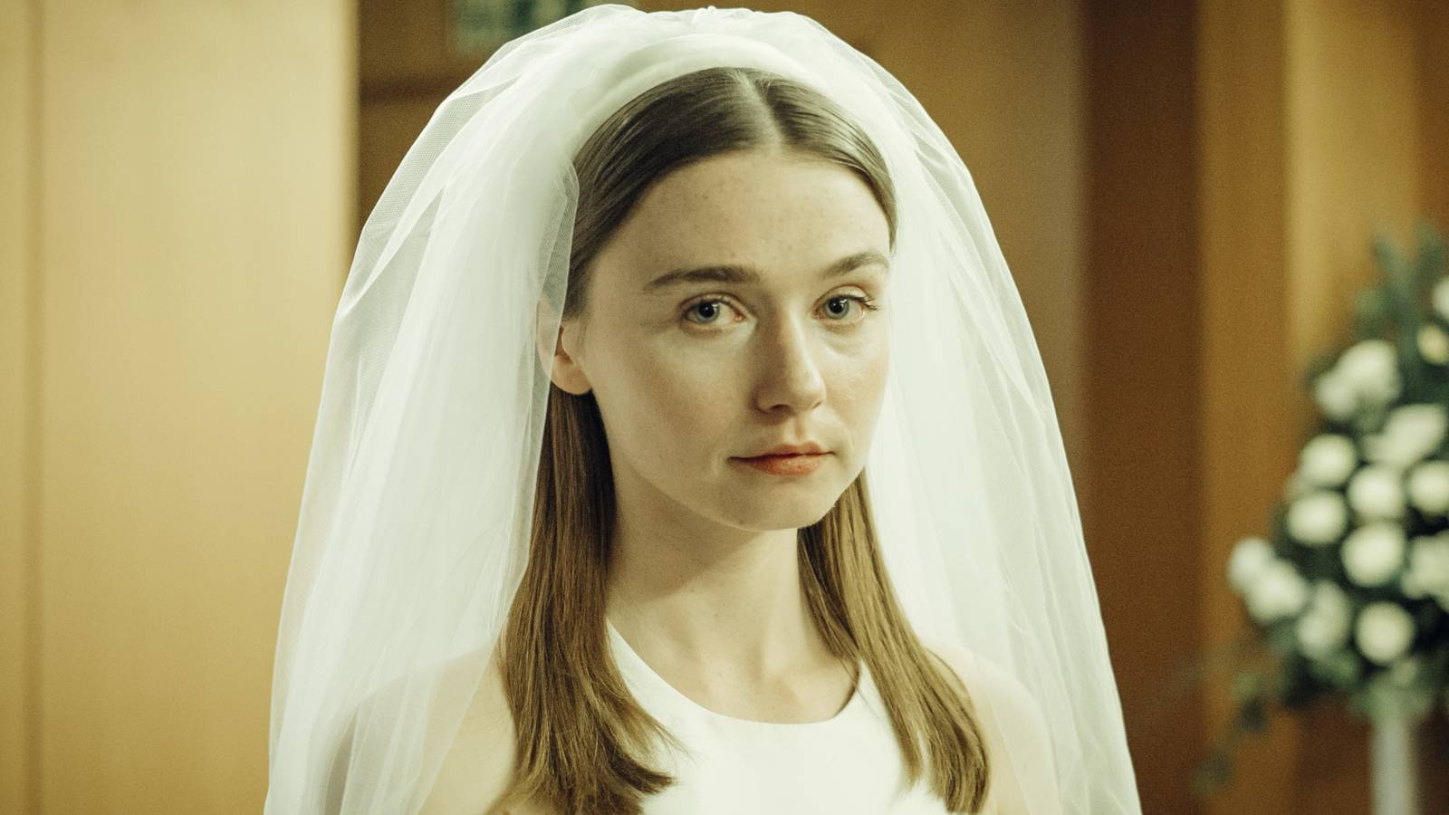 Netflix’s 2-Part Black Comedy With 20-Min Episodes Is One Of Its Best Dramas