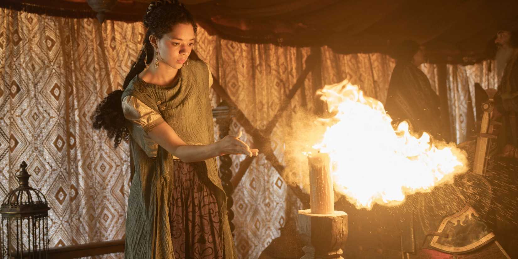 Tanselle (Tanzyn Crawford) criando uma explosão em seu show de fantoches em A Knight of the Seven Kingdoms.