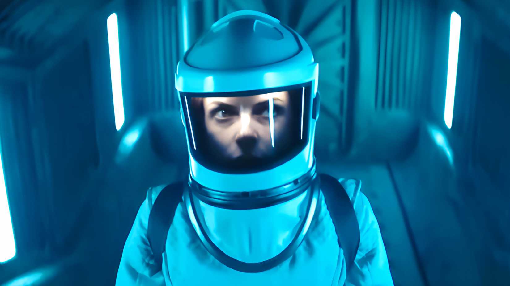 Apple TV's 3-Part Dystopian Sci-Fi Series Is One Of Its Best 1 Rebecca Ferguson as Juliette in Silo