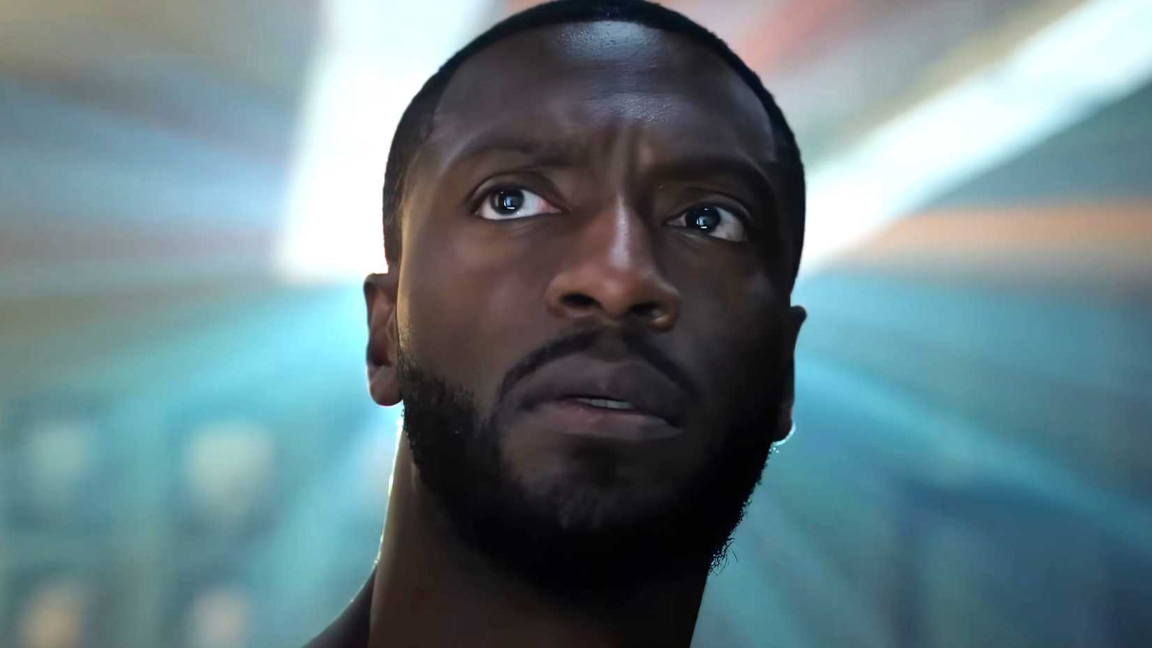 Cross Season 2 Finale Ending & Plot Twist Explained: What's Next For Alex 3 Aldis Hodge's Alex looking in thought with a light shining behind him in Cross season 2
