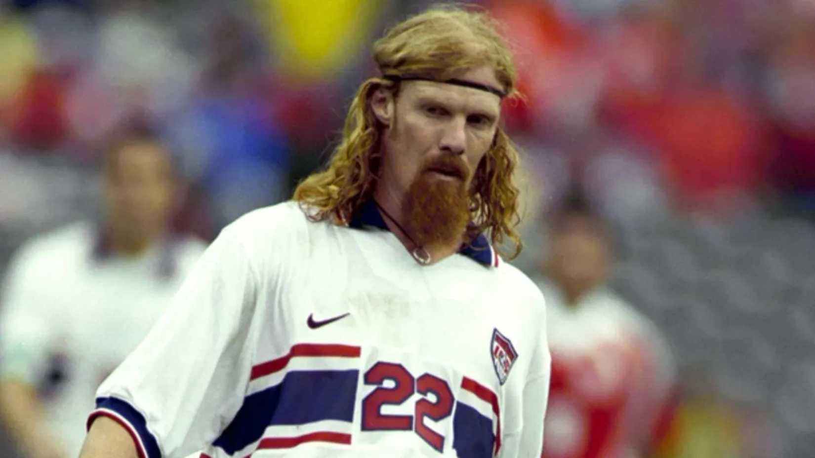 Alexi Lalas spielt bei der Weltmeisterschaft