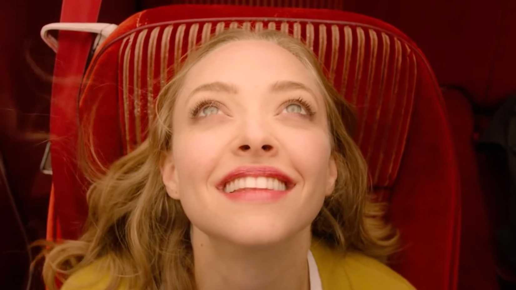 amanda seyfried s becky smiles in a convertible from twin peaks the return