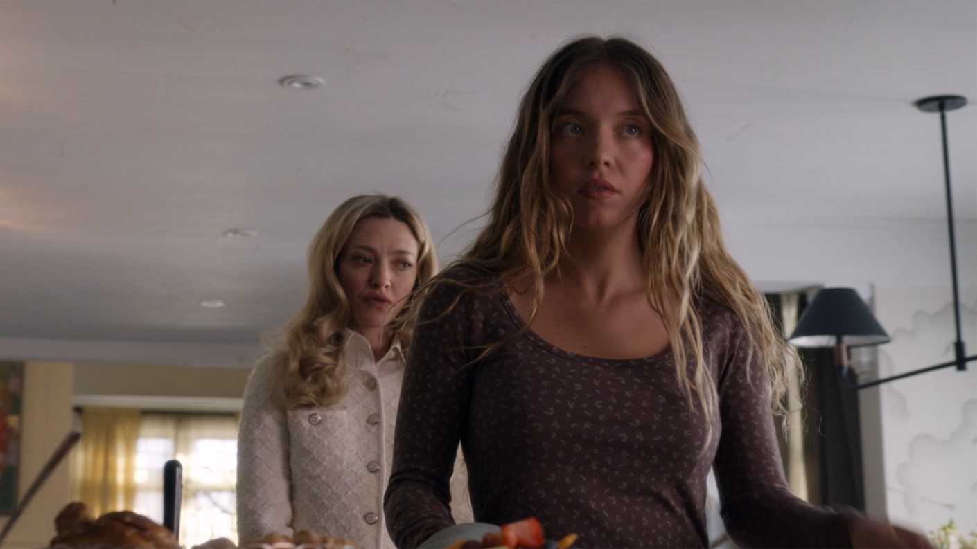 Amanda Seyfried & Sydney Sweeney in The Housemaid