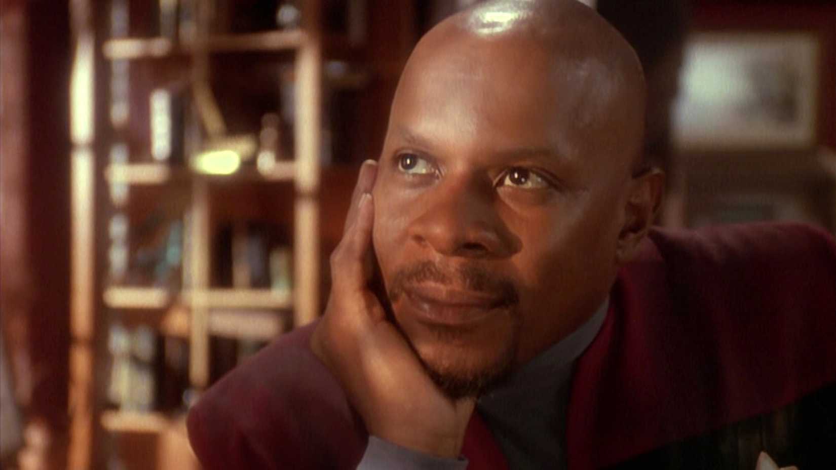 avery brooks as captain sisko in star trek ds9 the visitor
