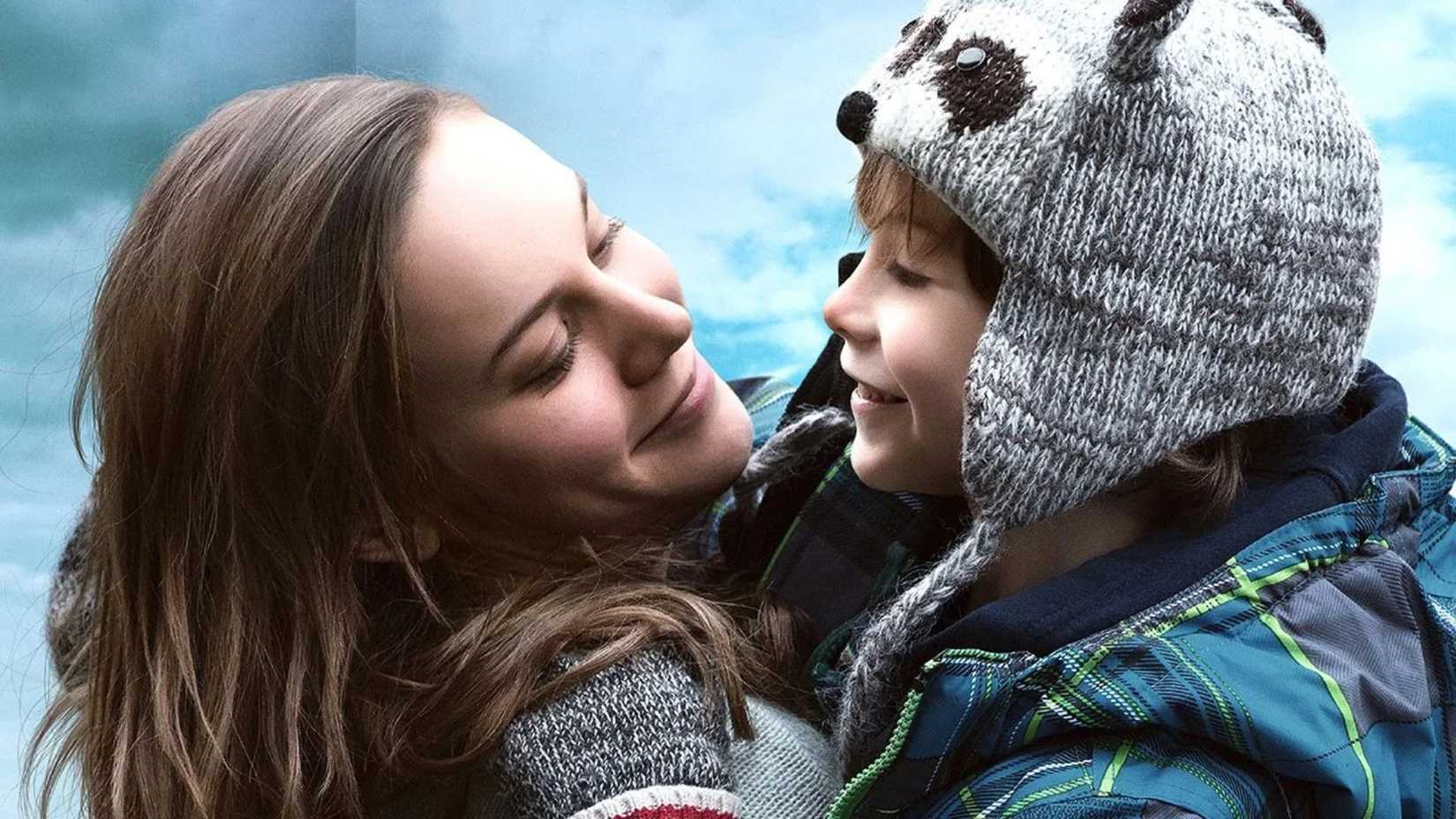 Brie Larson como Joy Newsome e Jacob Tremblay como Jack Newsome em O Quarto de Jack
