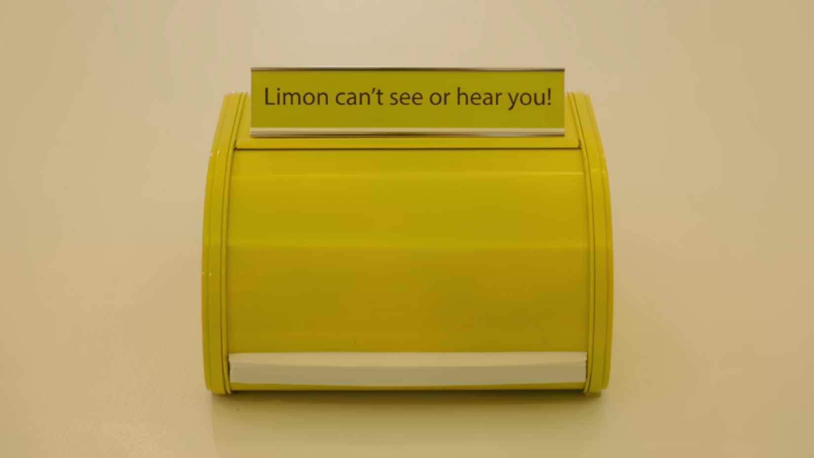 Caixa que impede a IA Limon de ouvir em Brockmire