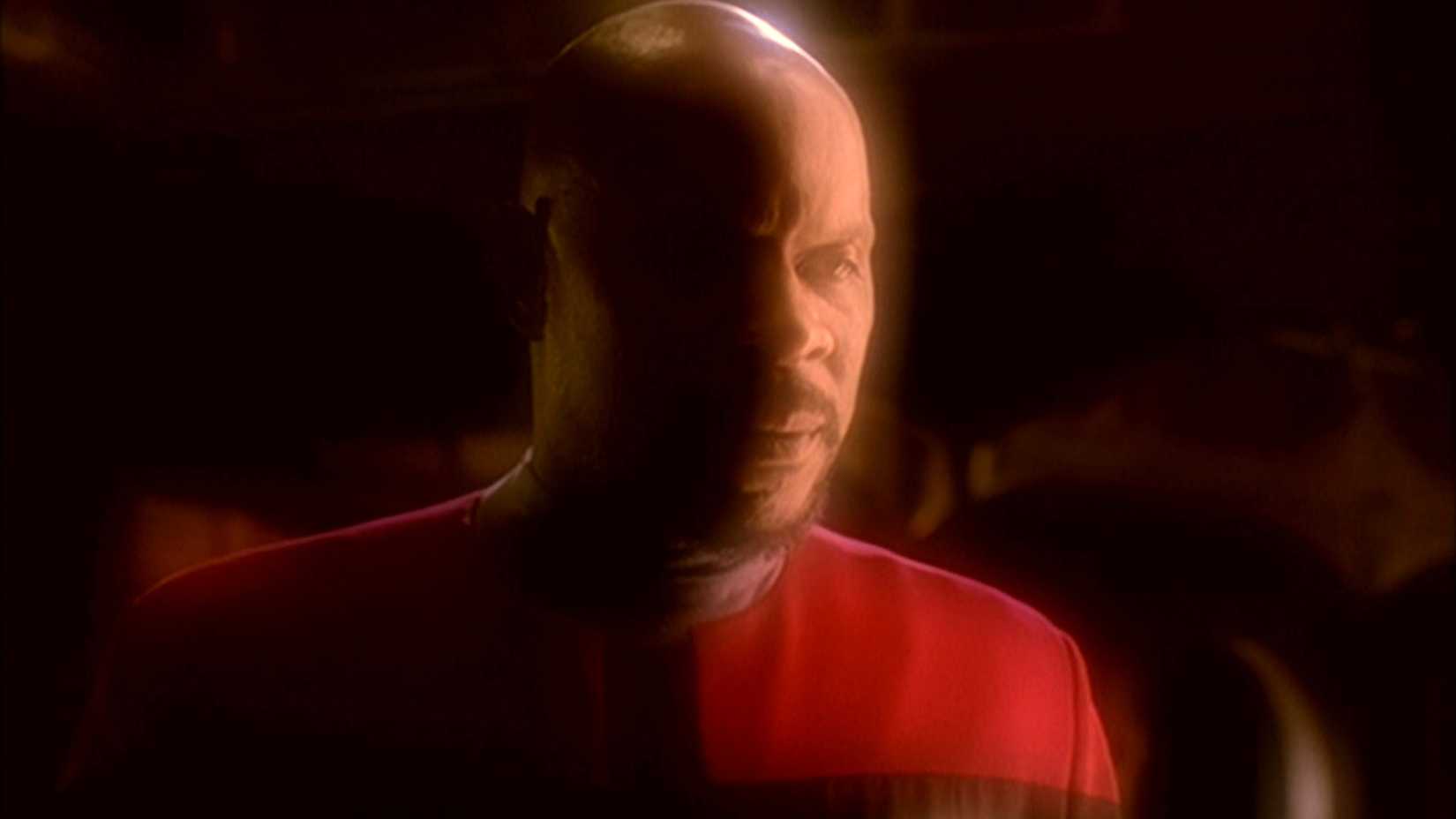 Eine Silhouette von Captain Sisko in Star Trek: Deep Space Nine