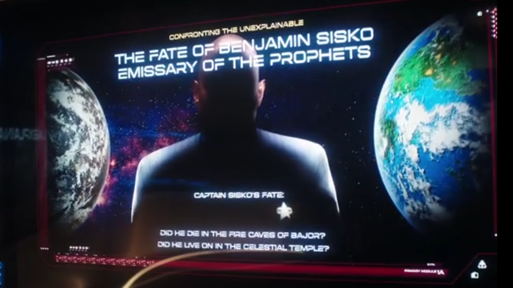 Capitão Sisko em cena na Academia Estelar de Star Trek.