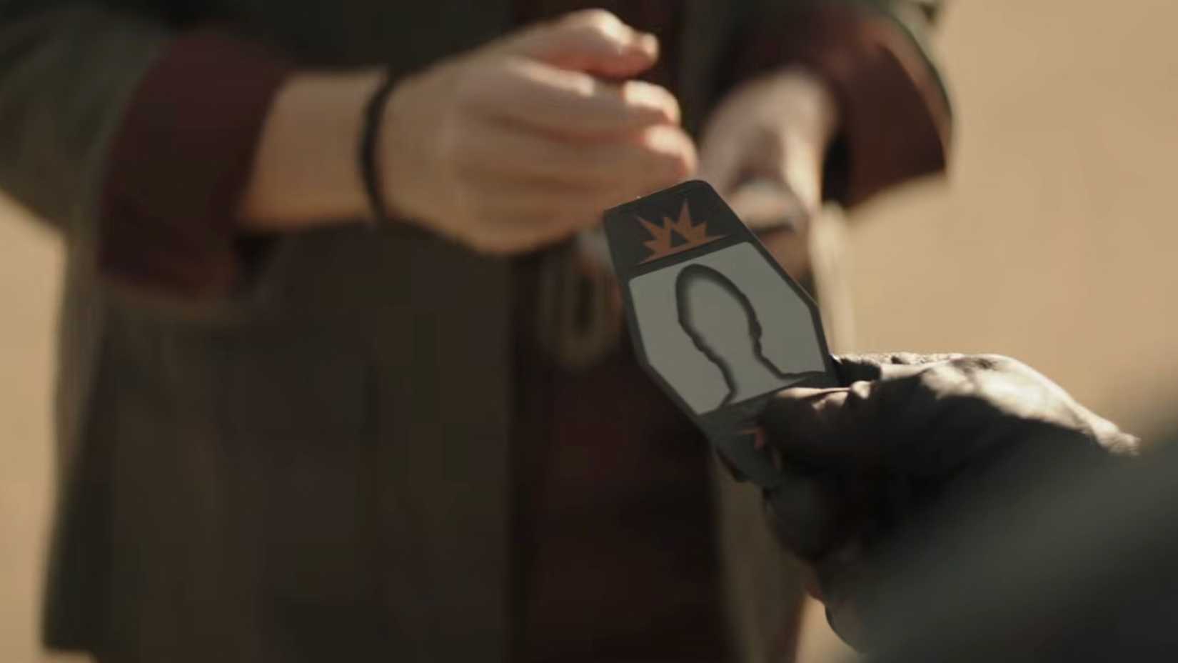 O baralho de cartas da Coronel Ward no trailer de The Mandalorian & Grogu