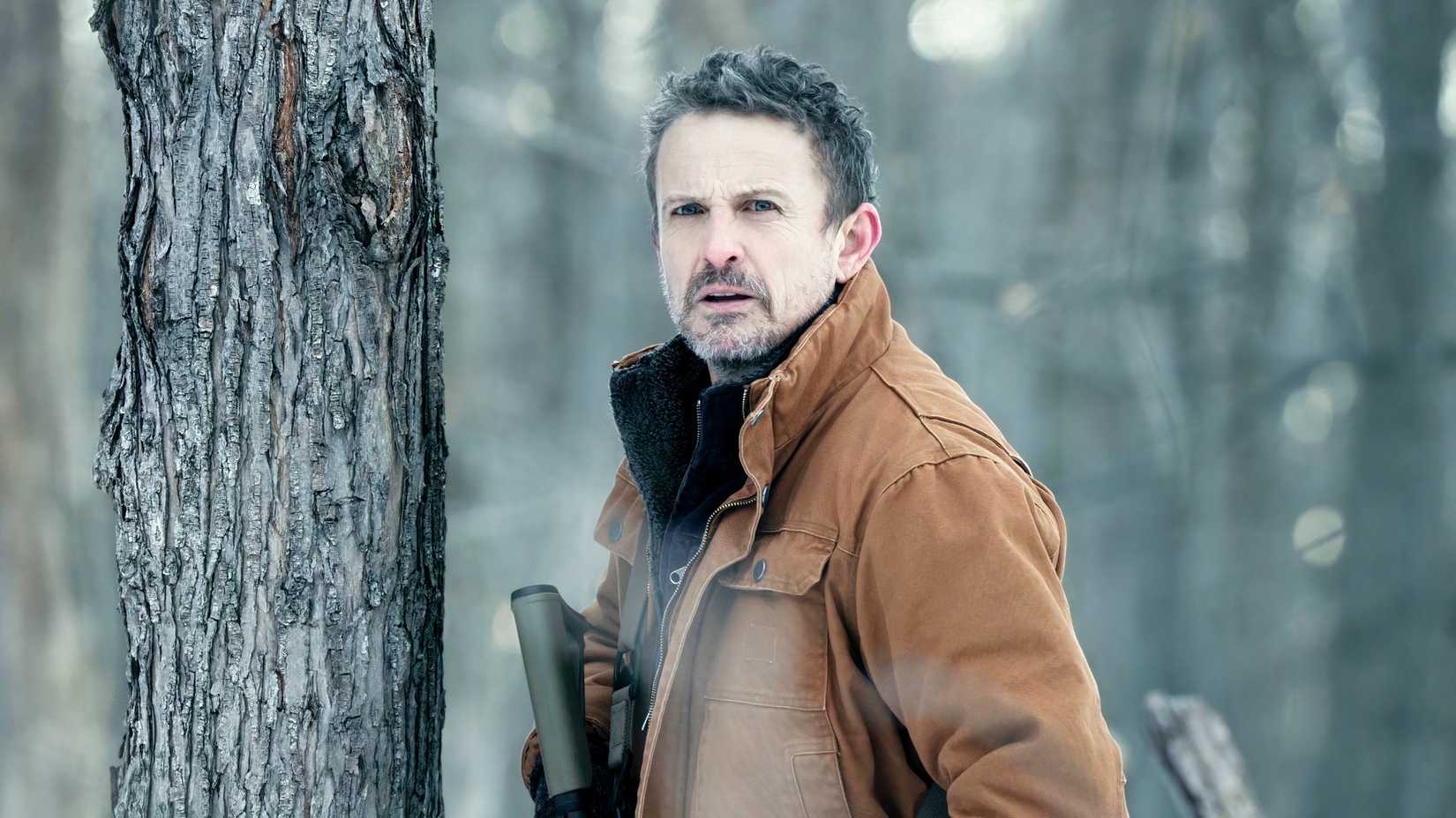 David Lyons em The Night Agent.