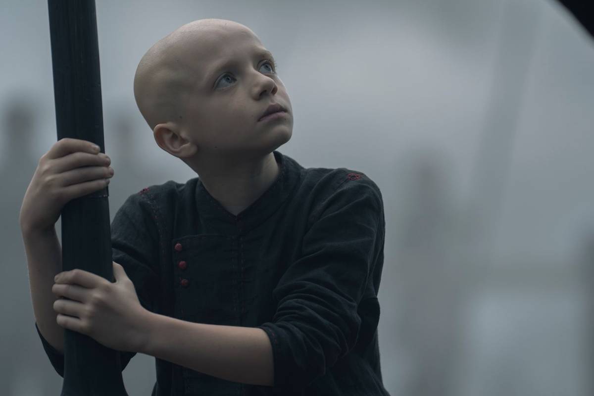 A Knight Of The Seven Kingdoms Officially Continues With The Bald Boy Squire gameplay visual