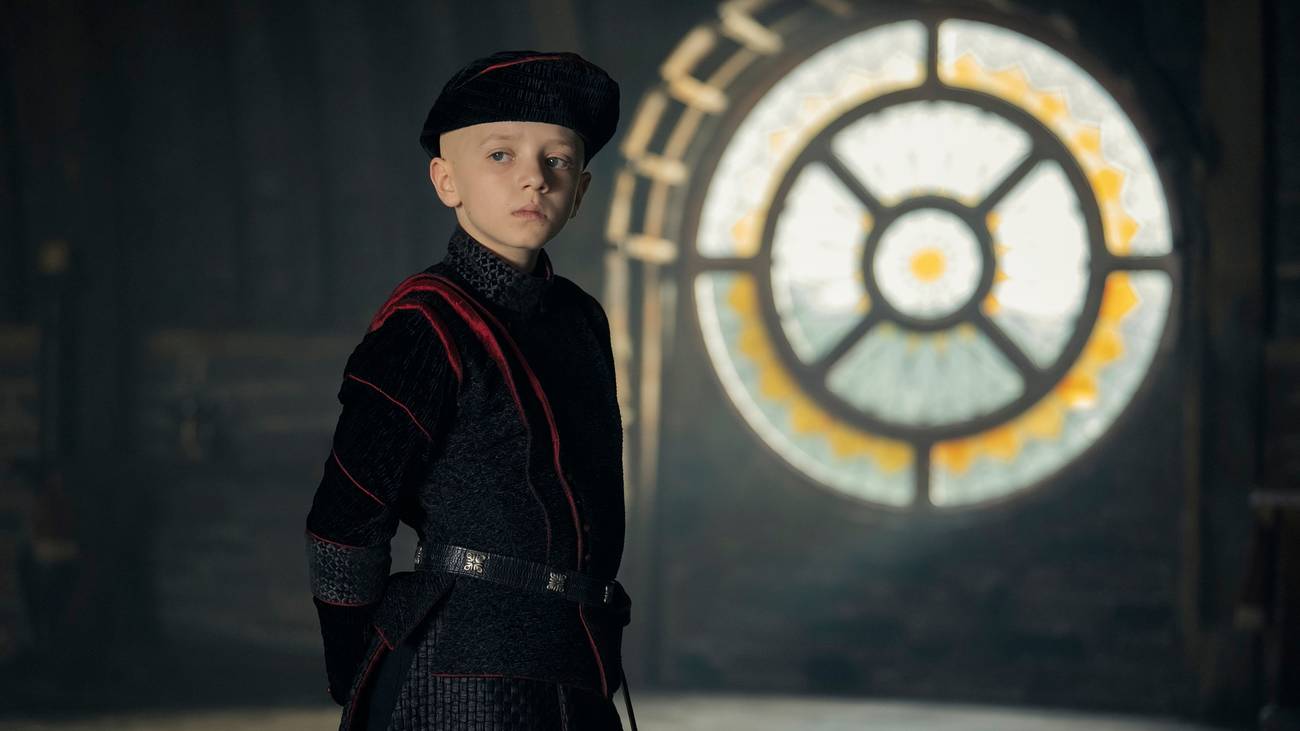 Egg standing with his hands behind his back in A Knight of the Seven Kingdoms