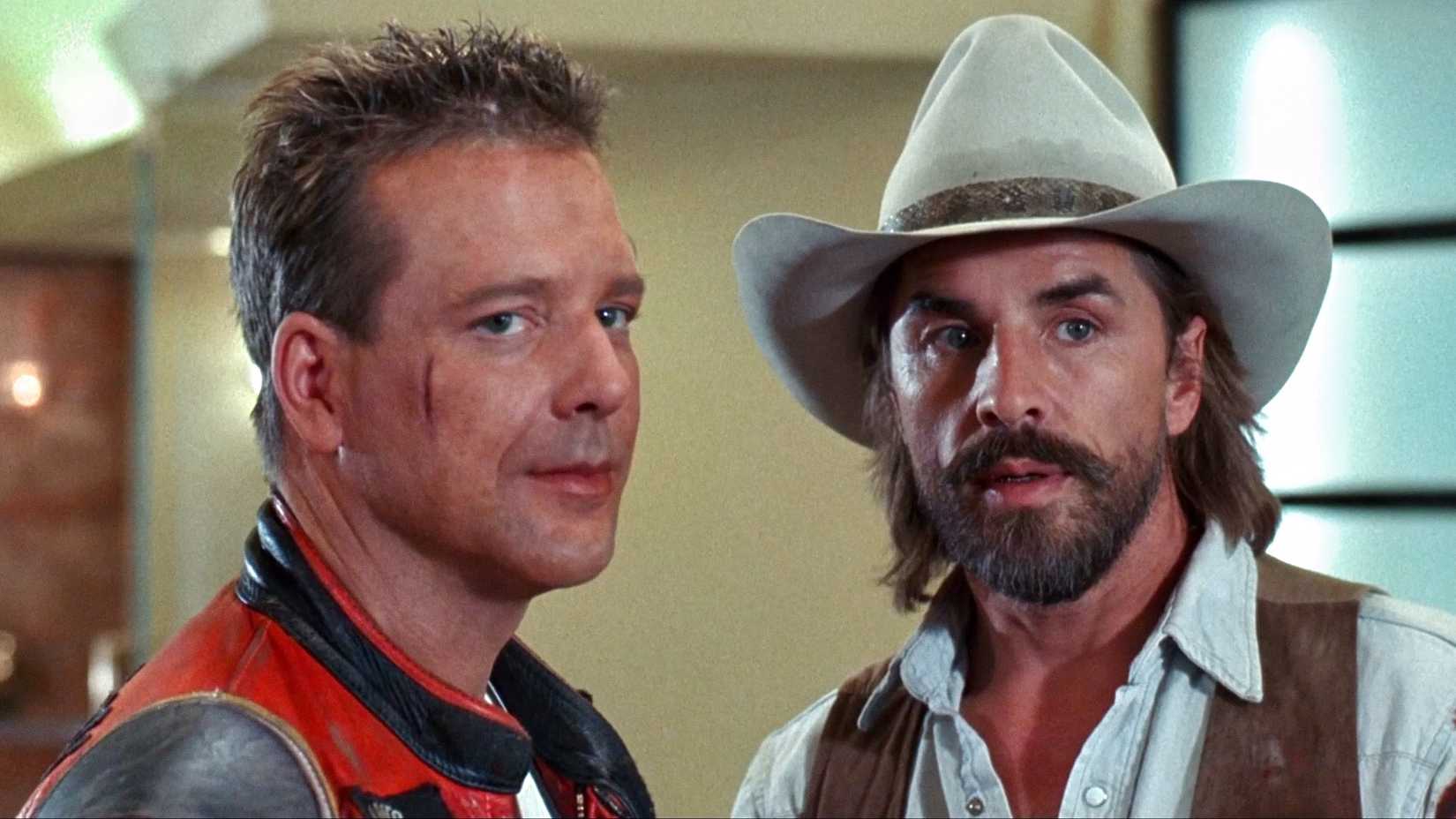 Don Johnson e Mickey Rourke em Harley Davidson and the Marlboro Man