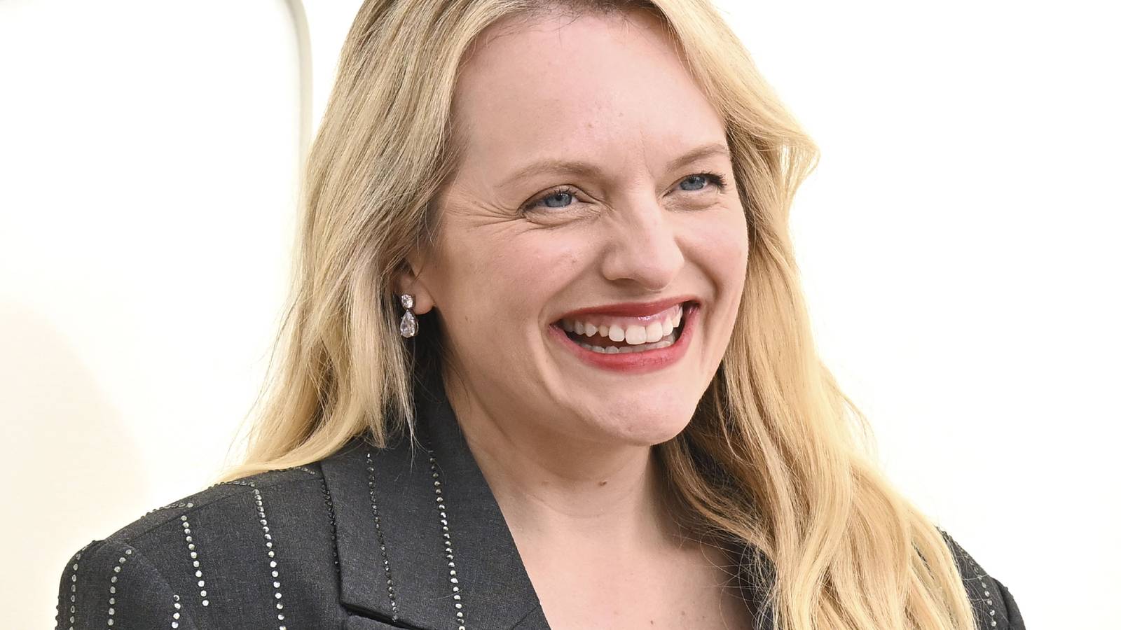 Elisabeth Moss & Hulu Reunite For New Legal Show A Year After The ...