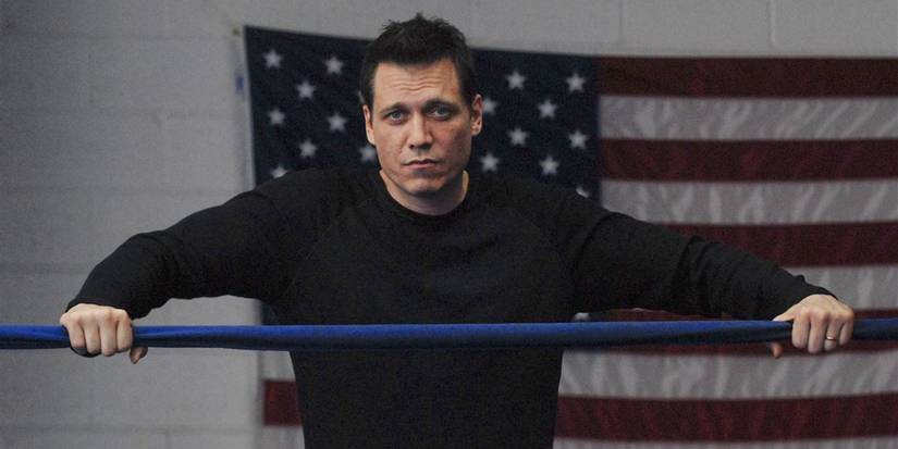 Holt McCallany in Lights Out