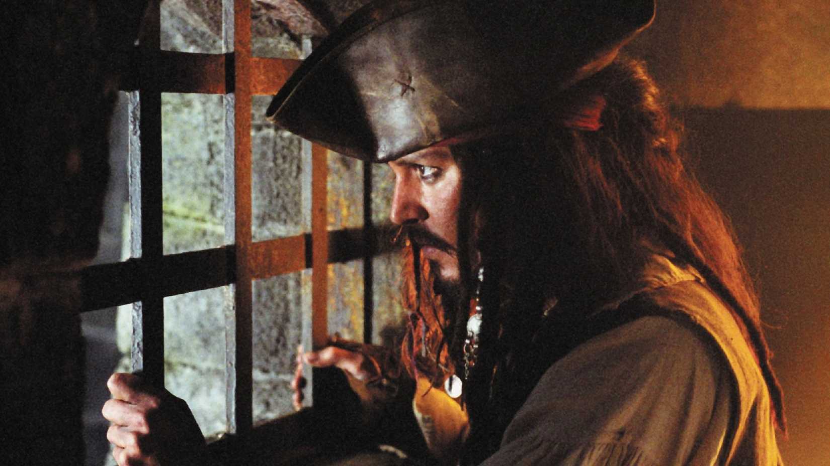 Johnny Depp als Jack Sparrow im Gefängnis in „Fluch der Karibik – Der Fluch der schwarzen Perle“.