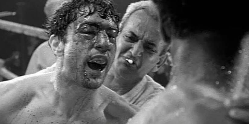 Jake LaMotta conversando com Sugar Ray Robinson em Touro Indomável.