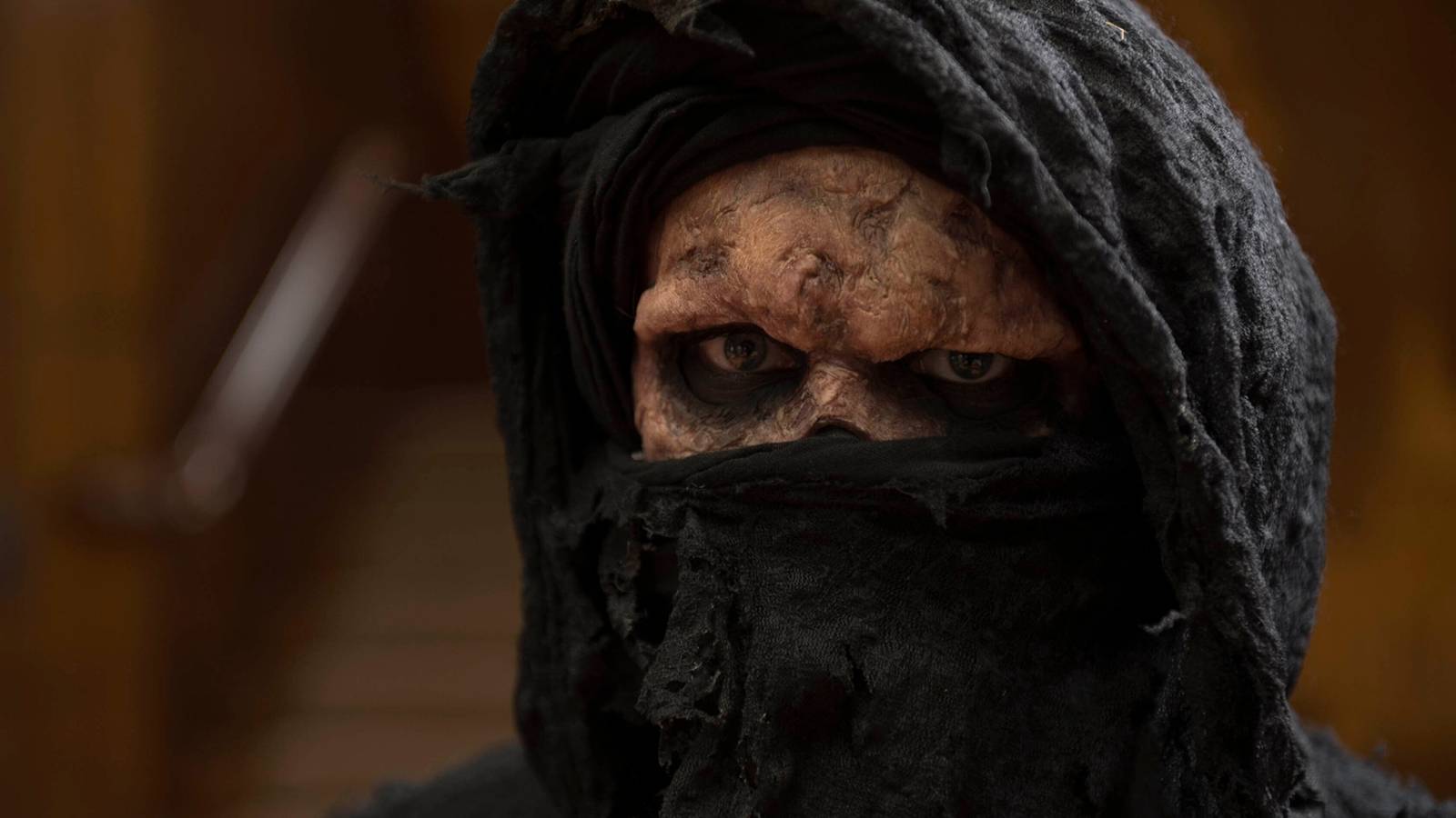 Jekyll and Hyde (2015): A Campy Supernatural Horror Gem Worth Binging on Netflix