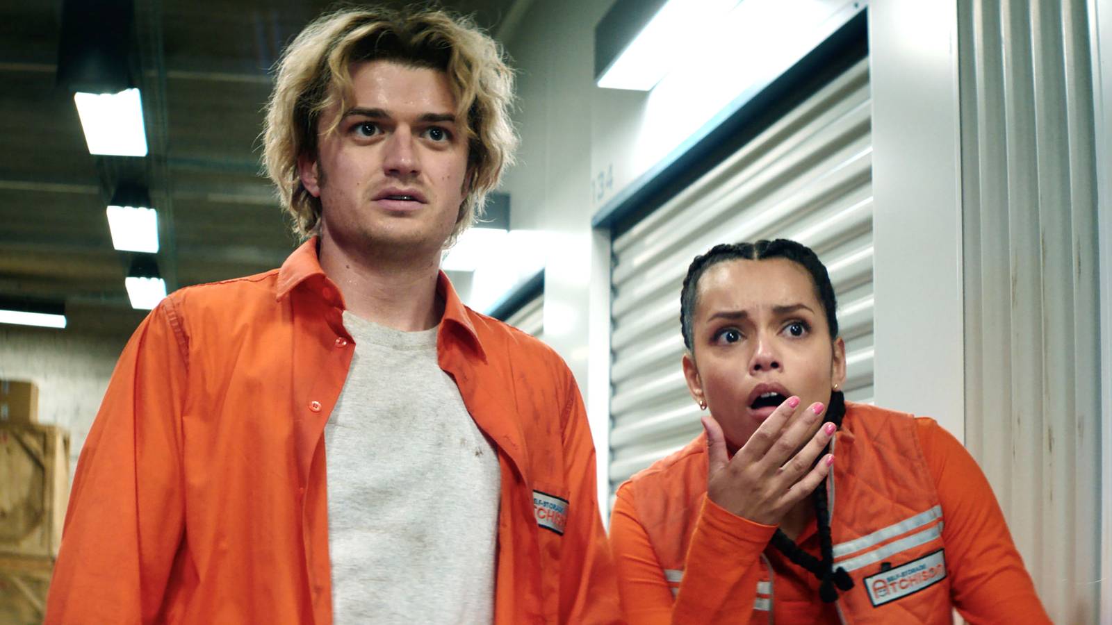 Liam Neeson & Joe Keery’s R-Rated Horror Movie With 82% RT Is “The Perfect Date Night” Watch