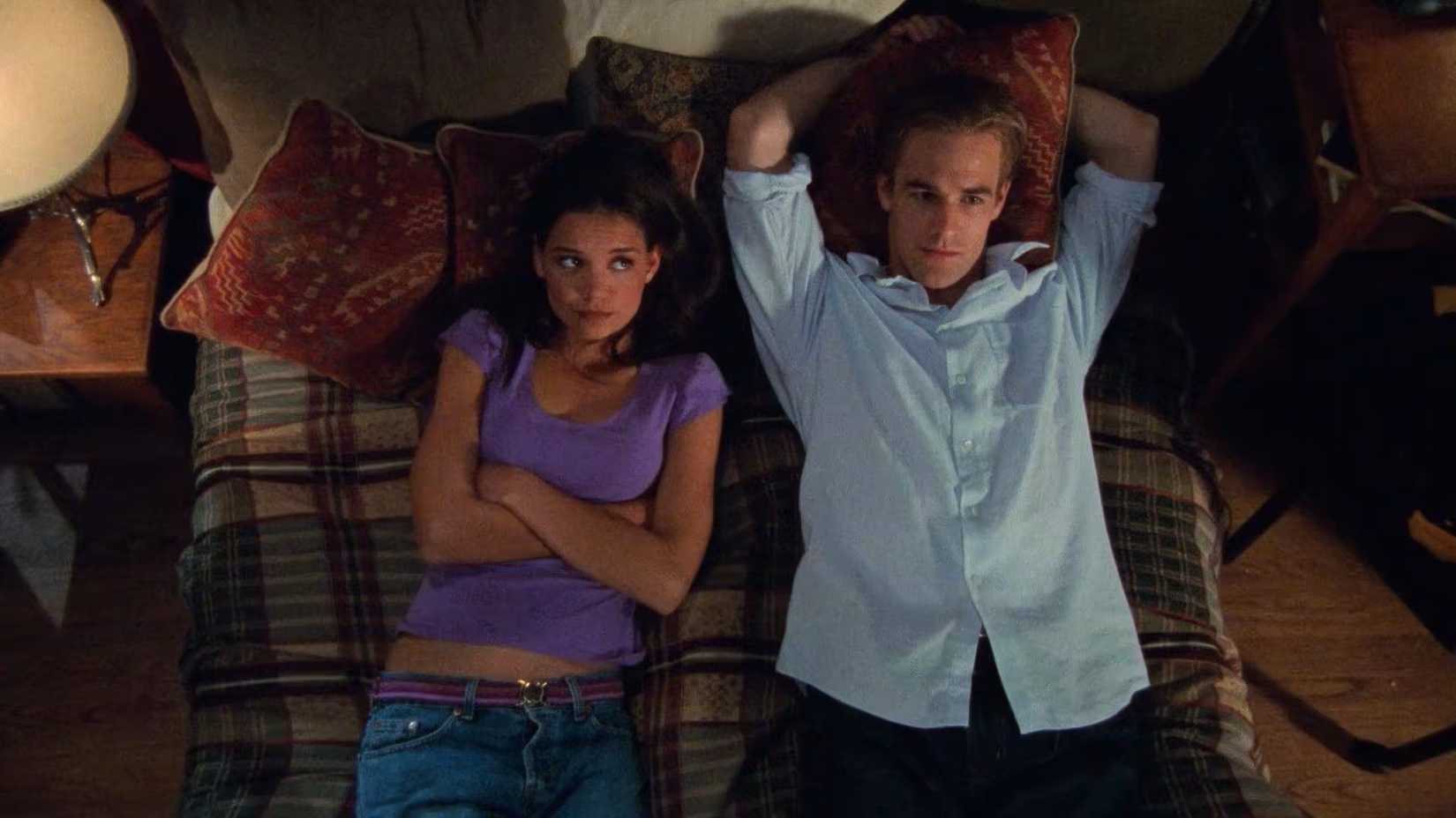 Joey e Dawson na cama em Dawson's Creek