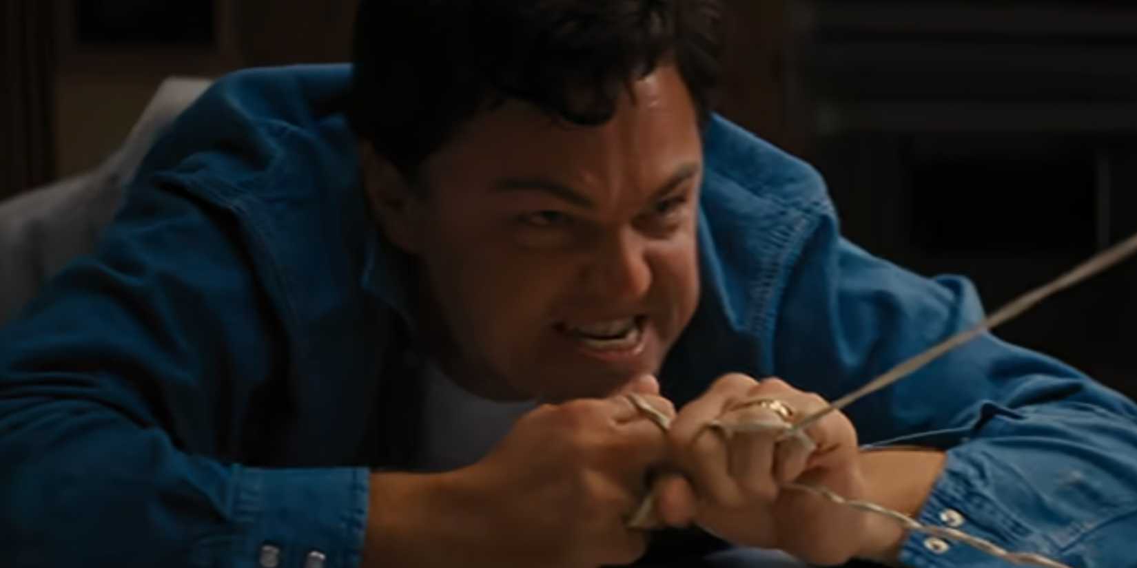 Jordan Belfort sob efeito de Quaaludes em O Lobo de Wall Street.