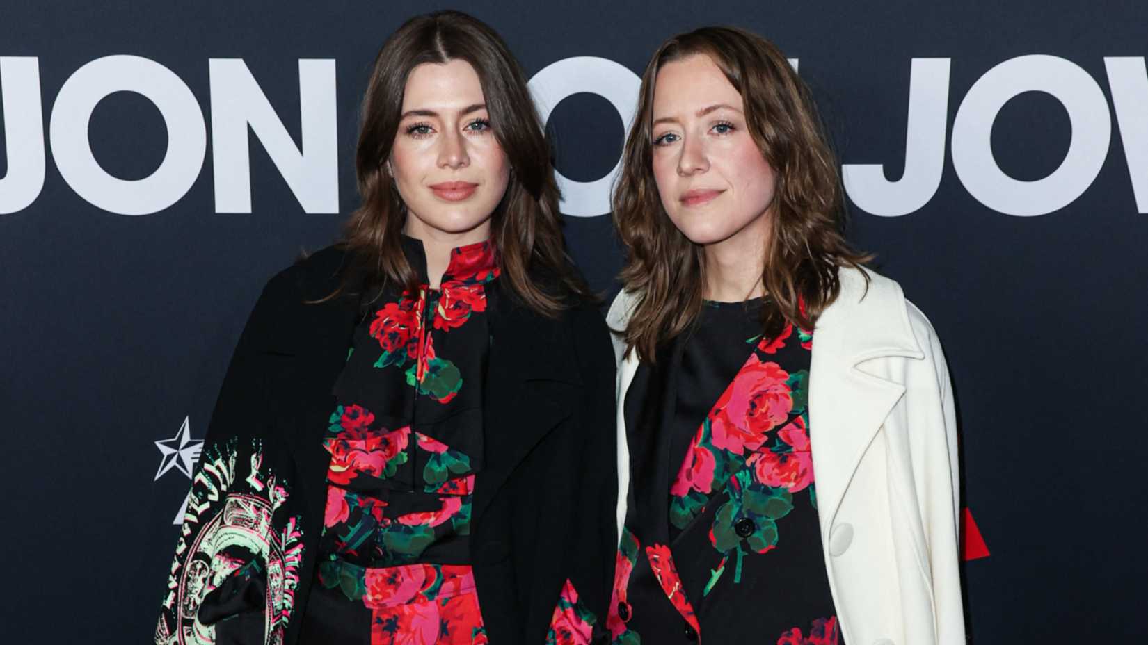 Larkin Poe em apresentação.