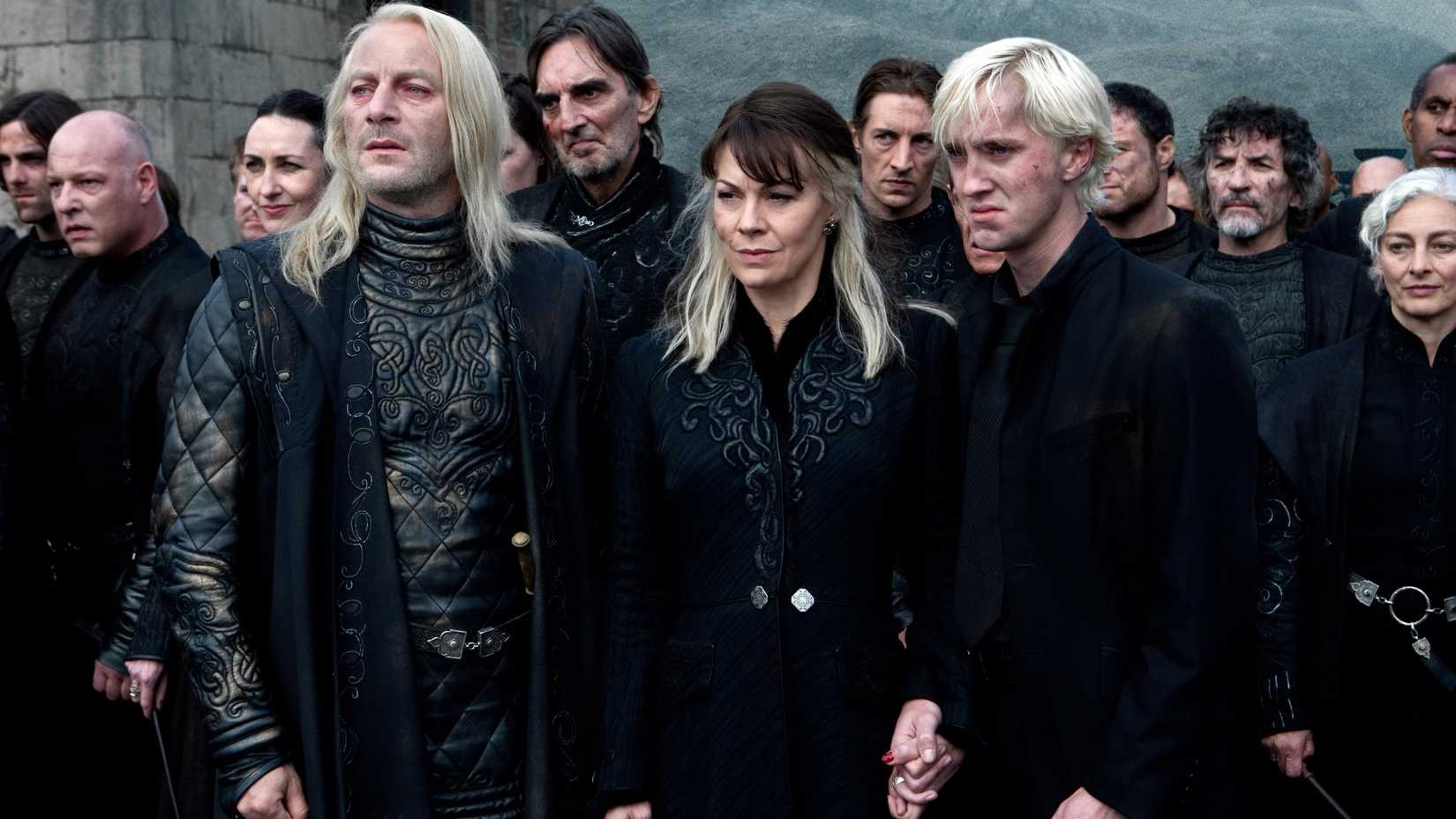 Lucius, Narzissa und Draco Malfoy versammelten sich am Ende von Harry Potter und die Heiligtümer des Todes Teil 2