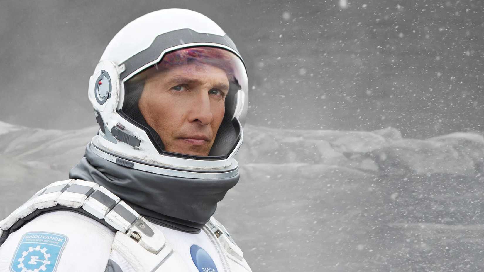 Matthew McConaughey como Coop em Interstellar
