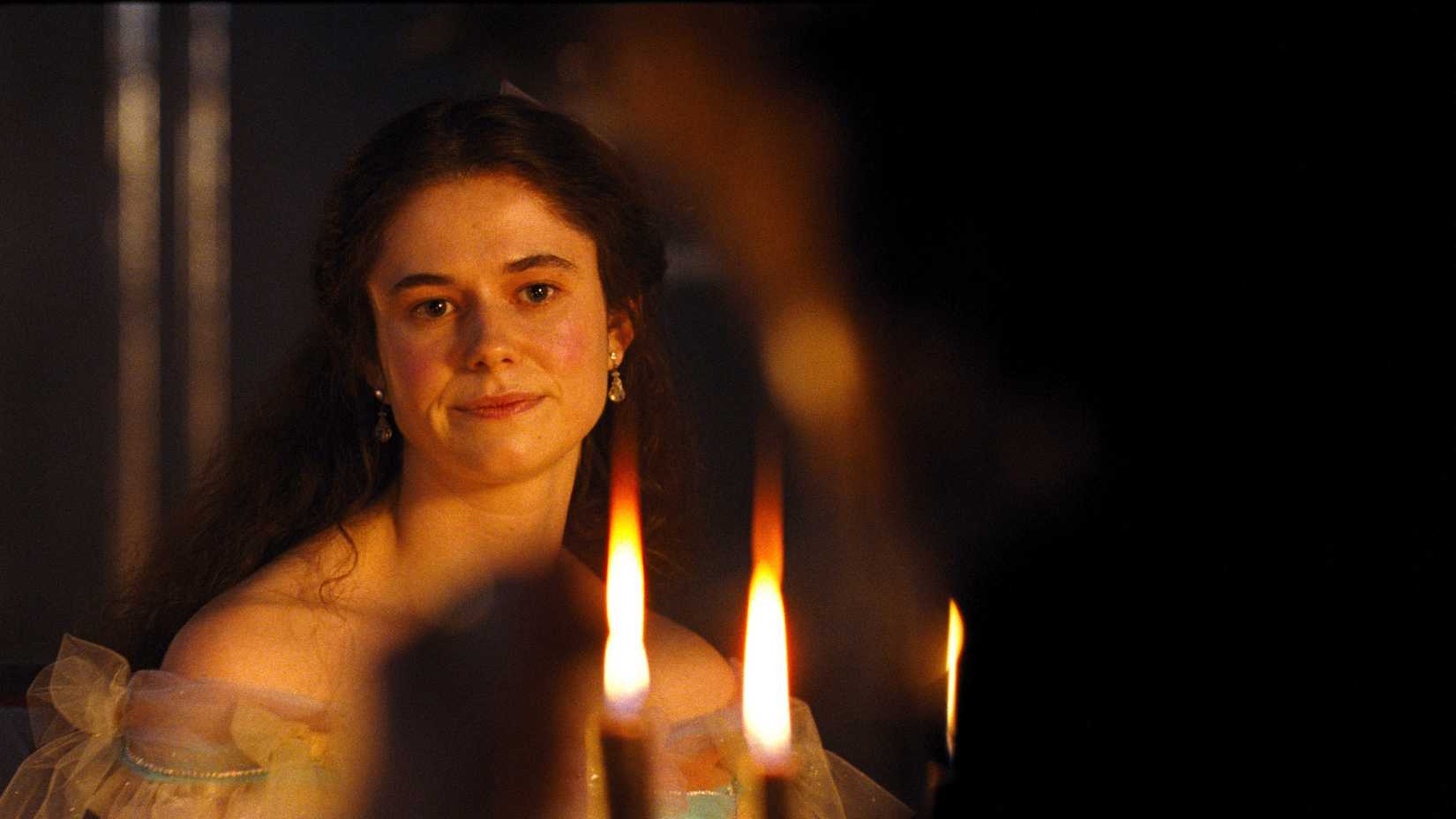 WUTHERING HEIGHTS, Alison Oliver, 2026. © Warner Bros.
