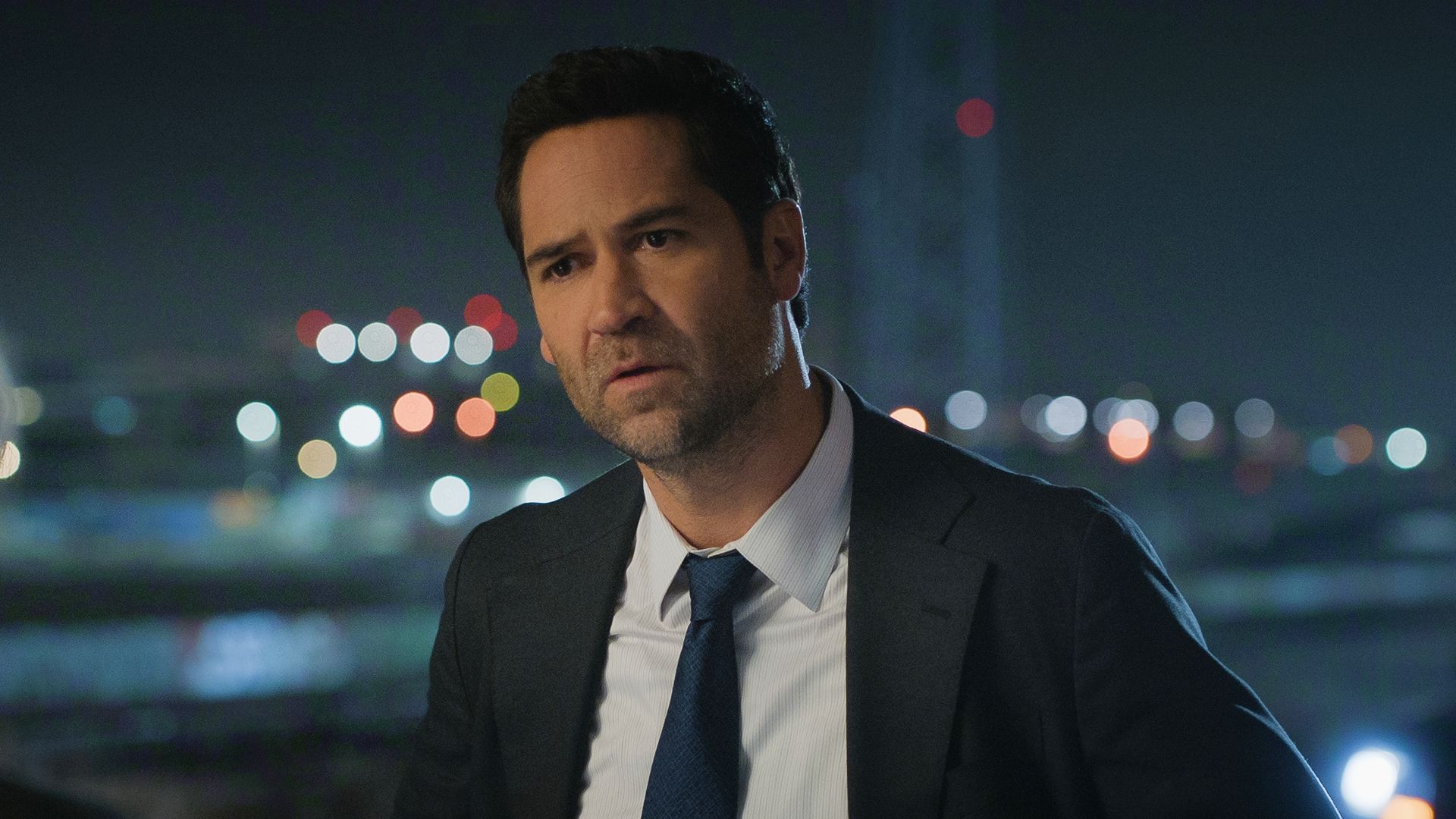 10 Books Series To Read If You Love The Lincoln Lawyer