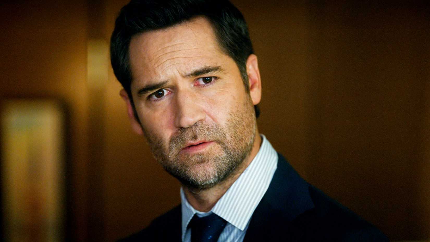 Mickey parece confuso em The Lincoln Lawyer, temporada 4