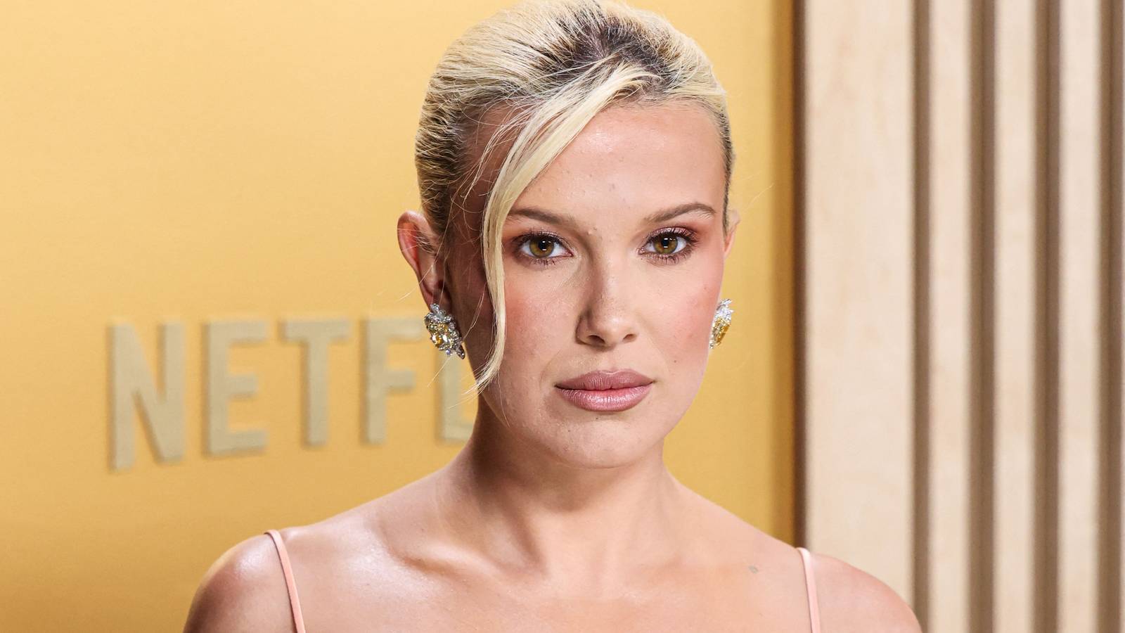 Millie Bobby Brown Reportedly Misses Stranger Things Finale Event Due To Injury Millie Bobby Brown Reportedly Misses Stranger Things Finale Event Due To Injury