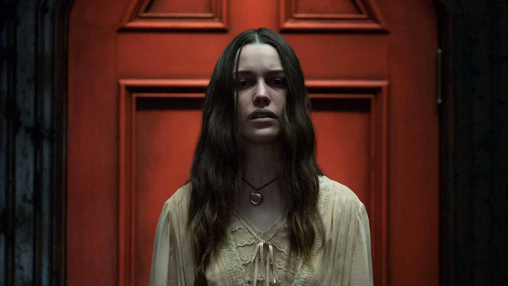 Victoria Pedretti em A Assombração da Casa da Colina da Netflix.