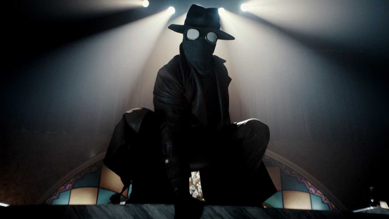 Nicolas Cage caracterizado como Spider-Noir