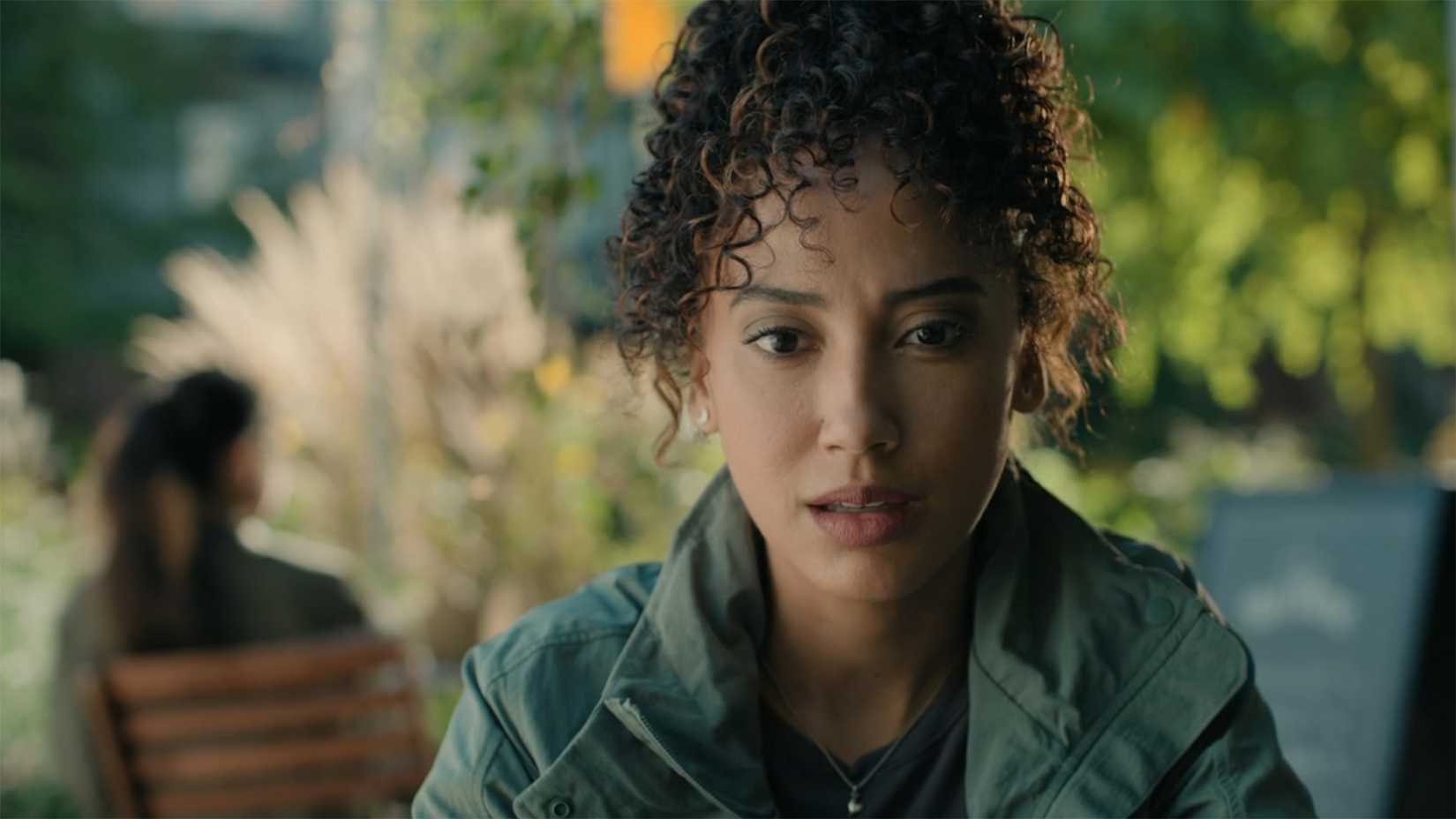 Nora na finale da quarta temporada de Upload